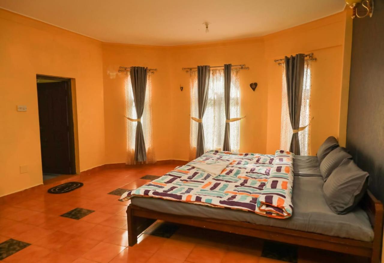 Bob Leisure Hotel Ооти Екстериор снимка